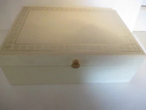 Vintage Lady Buxton Jewelry Box - Picture 1 of 7