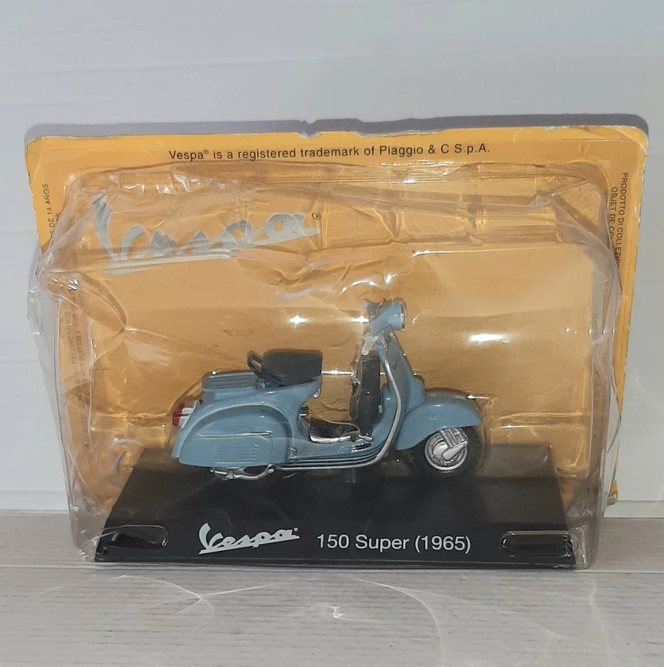 VESPA 1/18 150 SUPER 1965 - Immagine 1 di 1