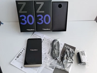 BlackBerry Z30 - Unlocked - 16GB -  microSDXC 5.0" Black Smartphone - Image 1 of 4