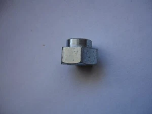 Mutter original VW   f. alle Käfer Kübel  Tl. Nr. 113260875 Spezialmutter - Bild 1 von 2