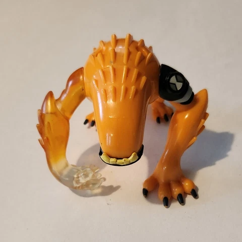 WILDMUTT (CLEAR CLAW) BEN 10 TEN ALIEN ACTION FIGURES CARTOON NETWORK BANDAI Cover