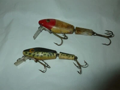  2 Usable Plastic L&S Fishing Lures  Lot B-889 - Image 1 of 4