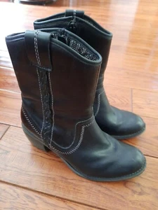 WORN TWICE Hush Puppies Waterproof Thinsulate "Cowboy" Boots 2in Heel EUC size 7 - Picture 1 of 10