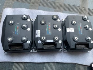 1PCS Curtiss F4A-48-375-001 Controller - Picture 1 of 3