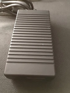 ALIMENTATORE BARCO APPARECCHIATURE MEDICALI DELTA ELECTRONICS 8 POLI LEGGI BENE - Zdjęcie 1 z 4