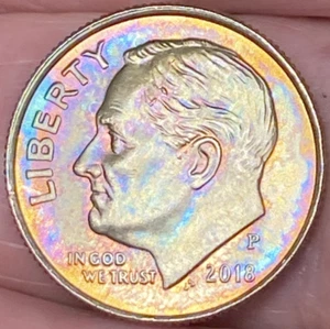 2018-P Roosevelt Dime Beautiful Lustrous Gold/Rainbow Toned Coin #5 - Picture 1 of 12