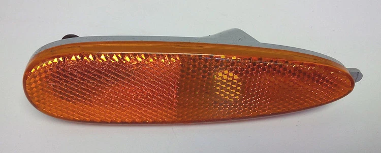 NOS 04-06 Pontiac GTO Front Side Marker Turn Light Lense Lamp OEM GM NEW!! - Image 1 of 1