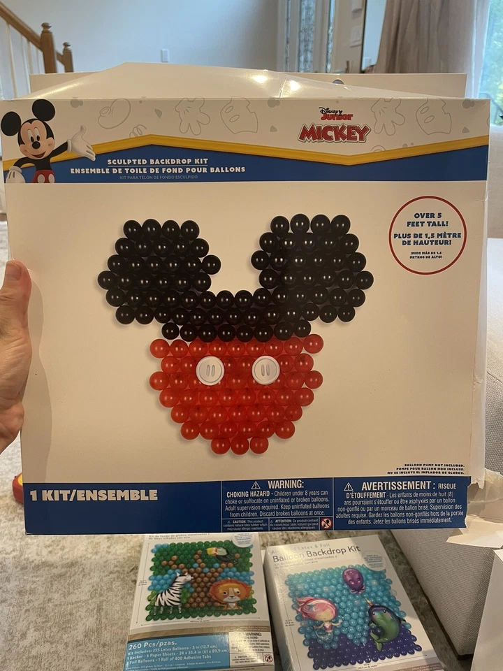 Kit de telón de fondo de globo de látex negro esculpido Mickey Mouse - 5' (150 piezas) Foto 1 de 2