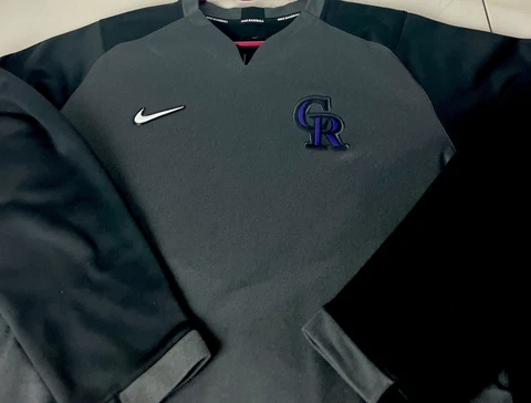 Nike Drifit Colorado Rockies MLB Sweatshirt Pullover Swoosh Pockets L/S Sz L Cover