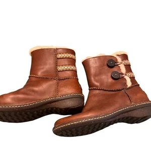 UGG Damen braun Lillie Leder seitliche Knöpfe Winter Stiefeletten Größe 9 gebraucht, in einwandfreiem Zustand - Bild 1 von 12