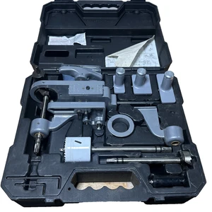 Kwikset 91380-138 Kit de herramientas de instalación de perilla de cerradura de puerta profesional - Imagen 1 de 15