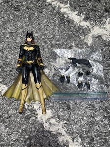 Figura Accesorios Play Arts Kai Batgirl Batman Arkham Knight - Imagen 1 de 6