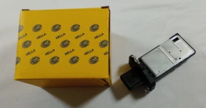 Land Rover Defender 2.2 / 2.4 Puma Tdci Air Flow Meter Sensor HELLA MHK501040H - Picture 1 of 4