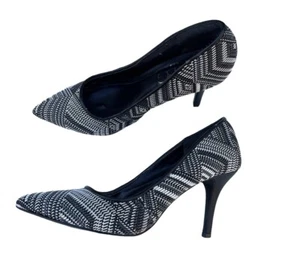 BCBG Paris Women’s Platform High Heel Black /White Pointed Toe Size 6B - Bild 1 von 4