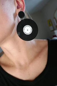 Coole Ohrringe in Form von Schallplatten Neu Top Qualität nicht schwer an den Ohren - Bild 1 von 5