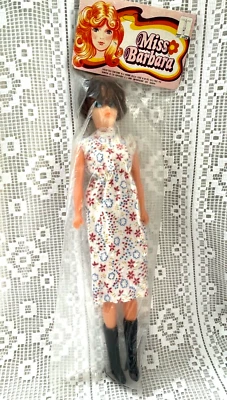 Magnifique Poupée mannequin vintage Miss Barbara 28,5cm joli visage robe bottes - Imagen 1 de 4