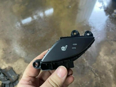 Interruptor de control del calentador de asiento de pasajero Hyundai Veloster 2013 2014 2015 2016 2017 Foto 1 de 2