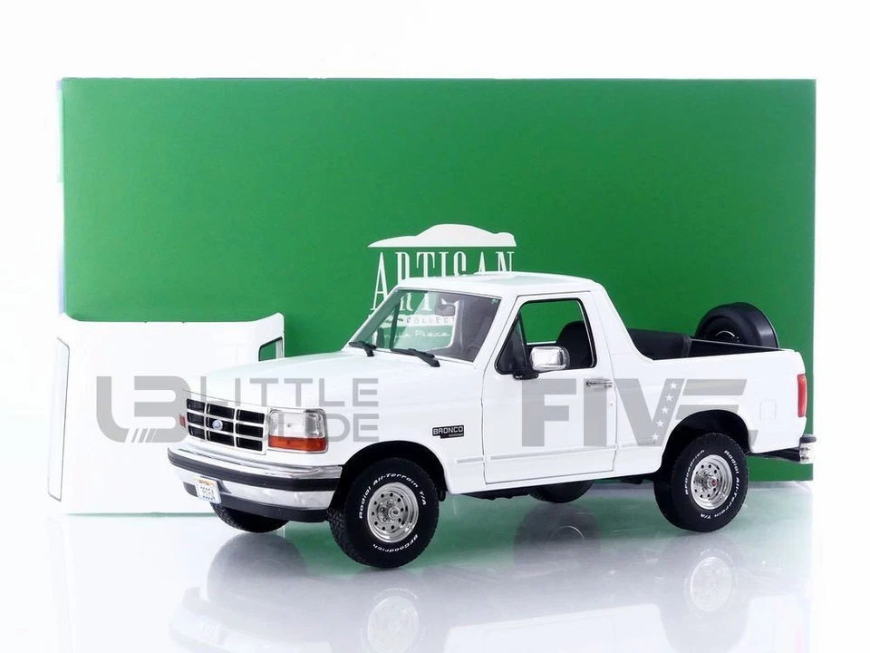 GREENLIGHT COLLECTIBLES 1/18 - FORD BRONCO XLT - 1993 19086 - Image 1 of 1