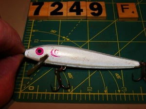 V7249 F REBEL G FINISH REFLECTOR COLOR MINNOW FISHING LURE - Picture 1 of 5
