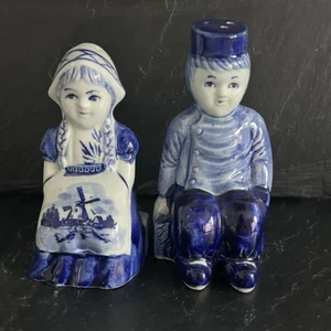 Salero y pimentero azul Delft vintage pintado a mano lindo niño y niña sentado - Imagen 1 de 9