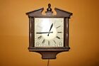 Vintage Robert Shaw, Lux Electric Wall Clock Wood-Grain Look, Works Good