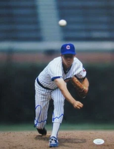 Greg Maddux HOF Autographed 11x14 Photo Atlanta Braves JSA - Bild 1 von 3