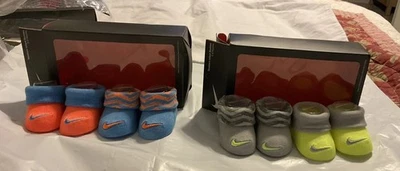 Lote de 2 Paquetes de Nuevos Botines Nike Recién Nacido Infantil 2 Pares por Pack 0-6 M Foto 1 de 4