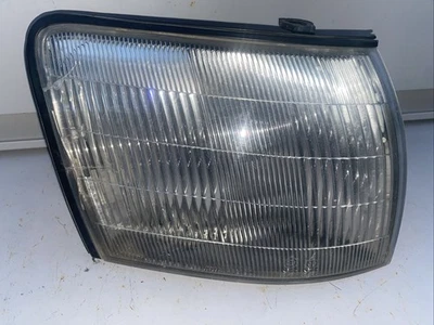1990- 1994 LEXUS LS400 Park Lamp Turn Signal Headlight Light OEM (Flawed) 90-94 - Image 1 of 4