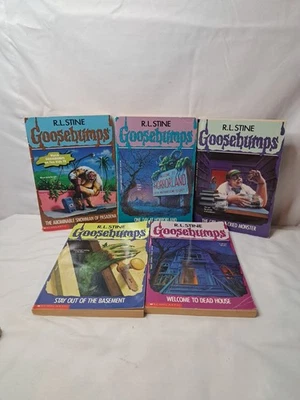 Goosebumps by R.L. Stine Lot of 5 Books All Vintage 90s #1, 2, 8, 16, 38 Foto 1 de 4
