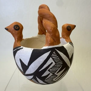 Great Vintage Acoma Pueblo Polychrome Pottery Bird Basket Signed E. Pino - Picture 1 of 15