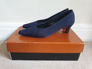JIMMY CHOO COUTURE Ladies Navy Vintage Court Shoes Size EU 38/UK 5