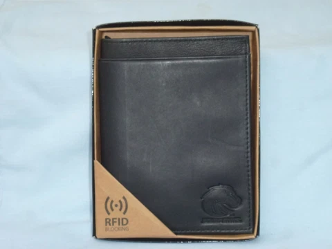 BOISE STATE BRONCOS    Leather BiFold Wallet   RFID Blocking   NIB    black Cover