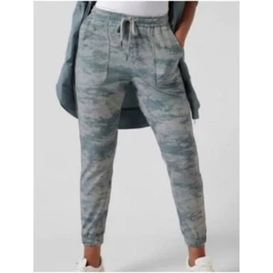 Athleta Farallon Jogger Fog Camo Coast Grey Jogginghose Hose Gr. M Athleisure - Bild 1 von 11