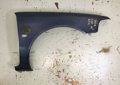 Panel de guardabarros delantero derecho del lado del pasajero Volvo S40 V40 2001-2004 OEM 30883926 Foto 1 de 4
