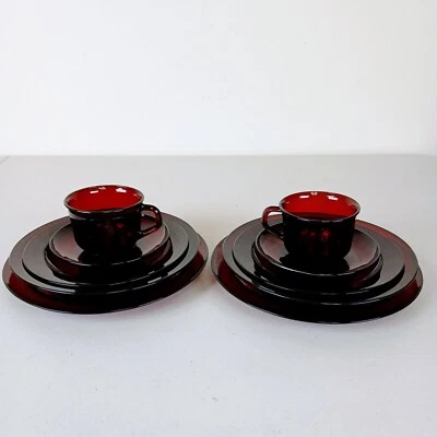 Arcoroc Ruby Blood Red Dinnerware Plates 5 Piece Place Setting Two Complete Sets - Image 1 of 4