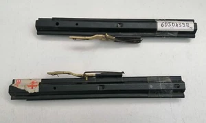 Guida Sedile Anteriore Dx e Sx Alfa Romeo 33 dal '88 al '90 - Originali 60504398 - Foto 1 di 1