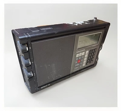 Grundig World ресивер спутниковый 700 проверенный и работающий радио FM спутниковый - Изображение 1 из 4