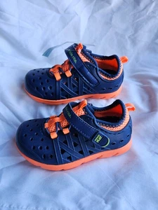 Stride Rite Made 2 Play Phibian Zapatilla Sandalia Zapatos Agua Azul/Naranja Talla 7 - Imagen 1 de 5