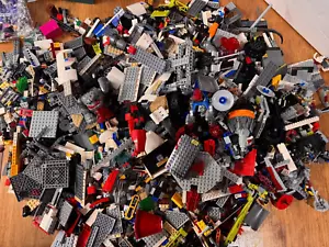 Genuine Assorted Legos, 15 Pound Lot, Unique Pieces! - Picture 1 of 13