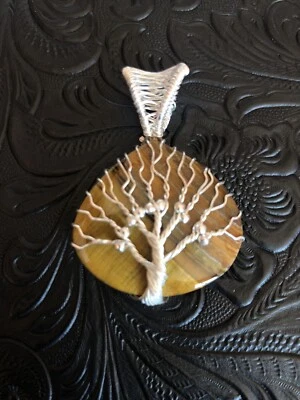 Colgante Árbol de la Vida Envoltura Alambre Plata Ojo de Tigre Dorado 2” Foto 1 de 4