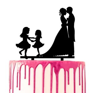 CARISPIBET Wedding anniversary cake topper couple kiss with two playful kids - Picture 1 of 4