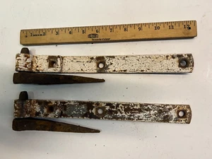 PAIR VINTAGE 12" HAND FORGED FARM BARN DOOR GATE STRAP HINGES W/ PINTLES NICE!! - Picture 1 of 6