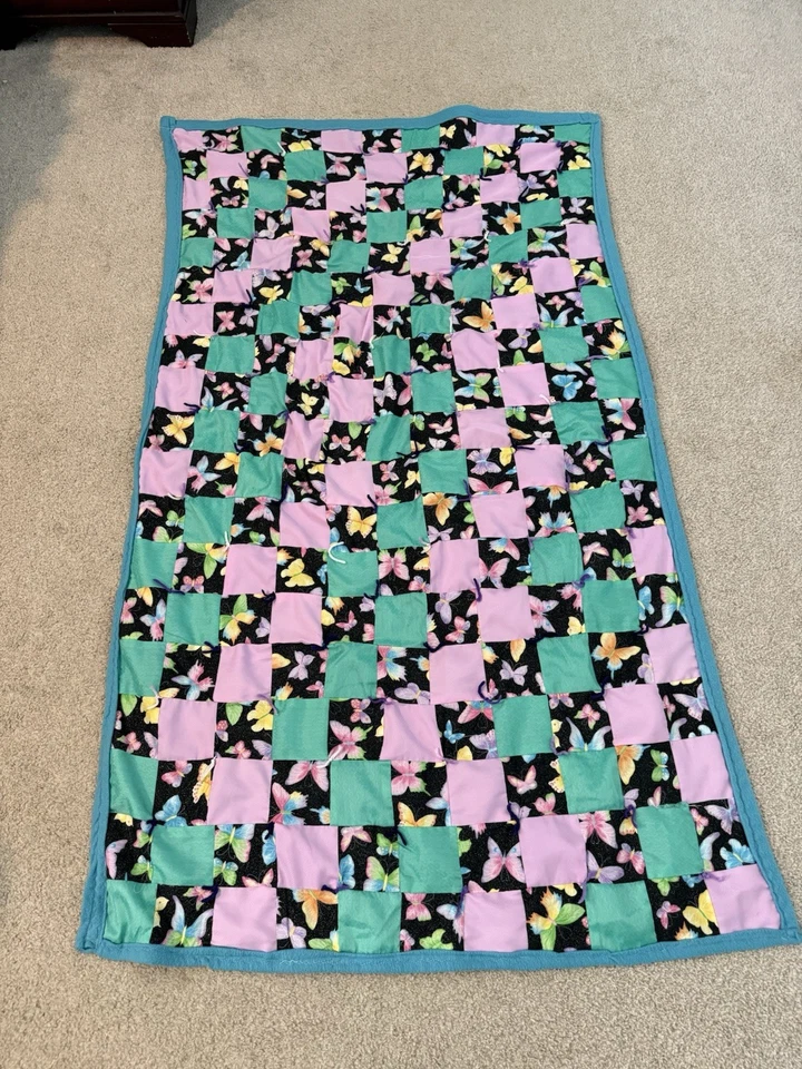 Enorme edredón mariposa hecho a mano respaldo polar rosa y azul 38 x 63 pulgadas Foto 1 de 3