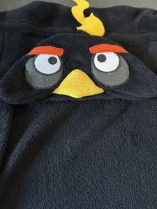 Vintage Angry Birds Kids Black Bomb Hooded Blanket Wraparound Gaming - Picture 1 of 4