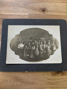 Early 1900's ANTIQUE PHOTO LARGE MULTI-GENERATION FAMILY REUNION PORTRAIT - Picture 1 of 3