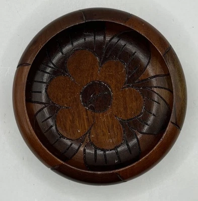 Wooden hand carved coin bowl - Image 1 of 4