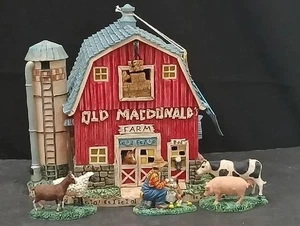 Dept 56 Storybook Village Collection "Old MacDonald's Farm" - In Box - Works - Imagen 1 de 7