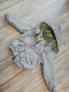 # 15. Junge Mädchen gr. 104 Jacke herbst wie neu - Bild 1 von 3