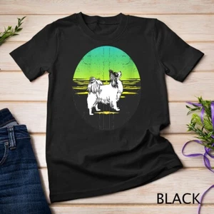 Camiseta para mujer Graphic 365 raza perro mariposa estilo puesta de sol retro unisex - Imagen 1 de 15