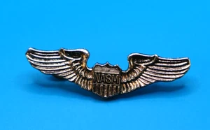 National Air Space Museum Wings Pin Badge Shield NASM Vintage Brass Tone Metal - Picture 1 of 6